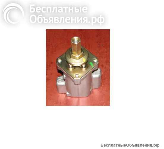 Джойстик управления ковшом на экскаваторе 9257577 Hitachi