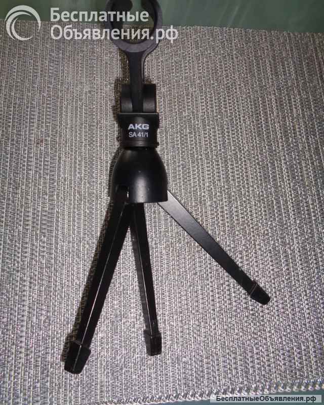 AKG SA 41/1 настольная микрофонная подставка