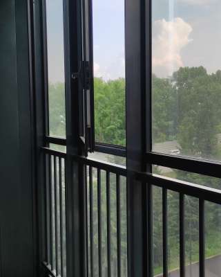 2Окна с закаленным стеклом алюминиевого профиля поворотные для дач, веранд