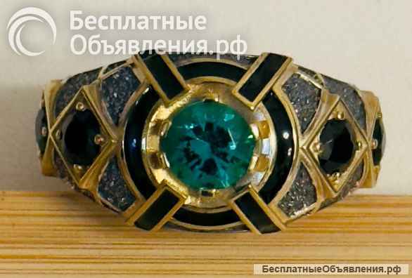 Редкое кольцо с изумрудом и чёрными бриллиантами