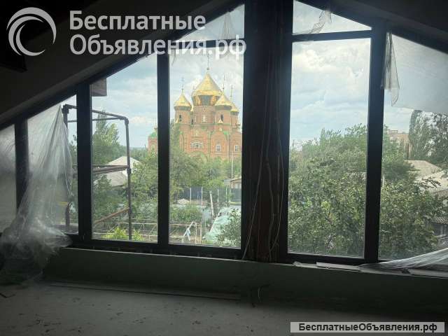 Новый 2-этажный дом, 650 м², участок 10 соток в Луганске