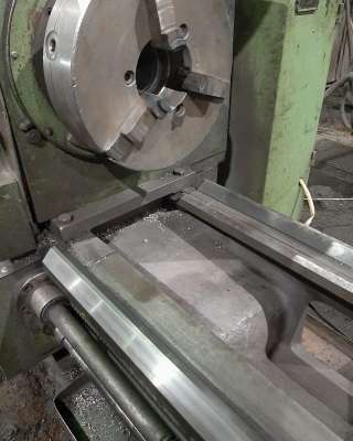 Токарно-винторезный станок с РМЦ 3000