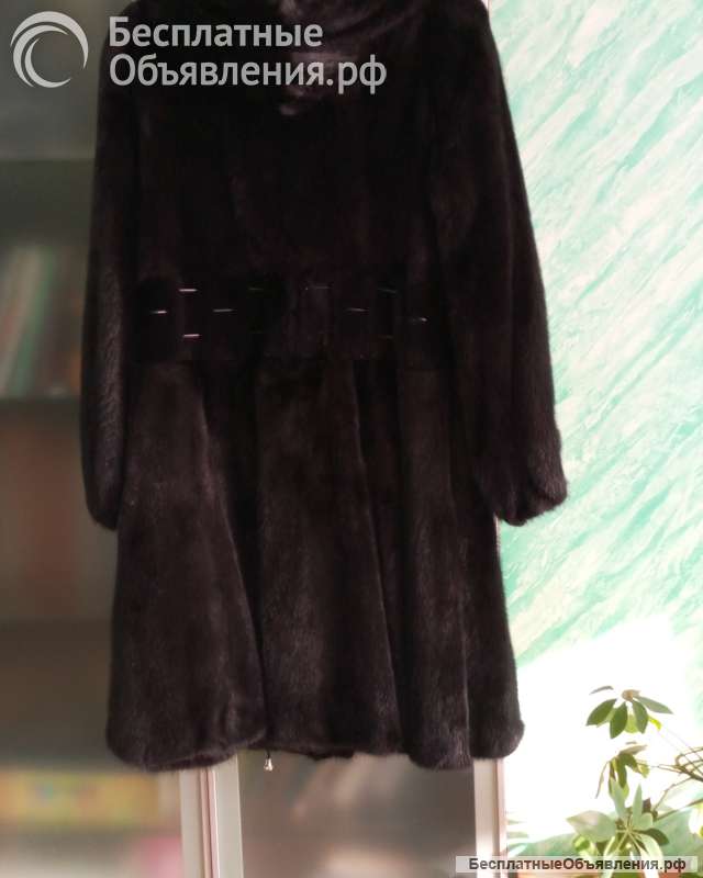 Шуба норковая б/у в отличном состоянии