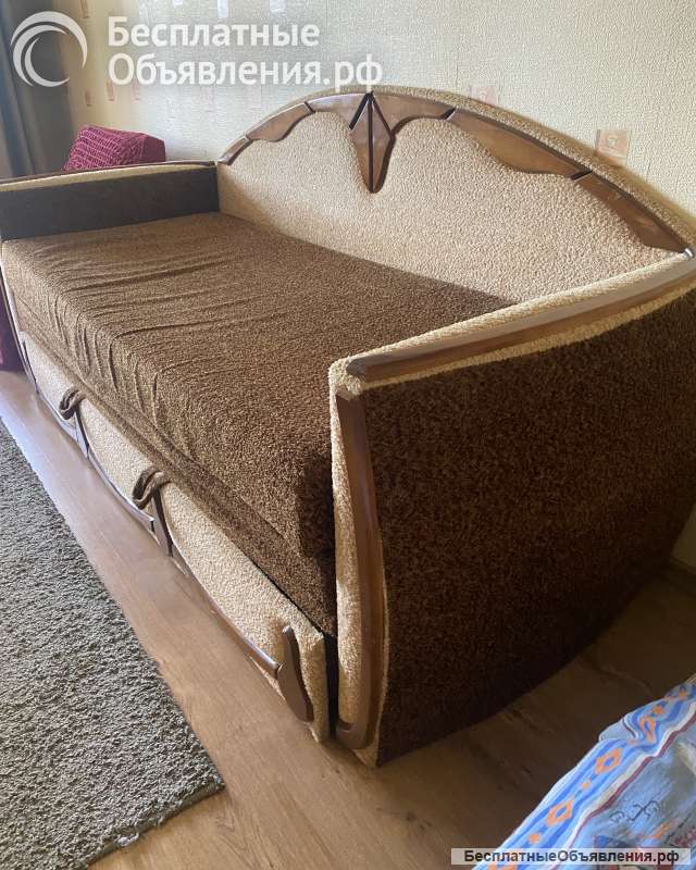 Диван раскладной б/у