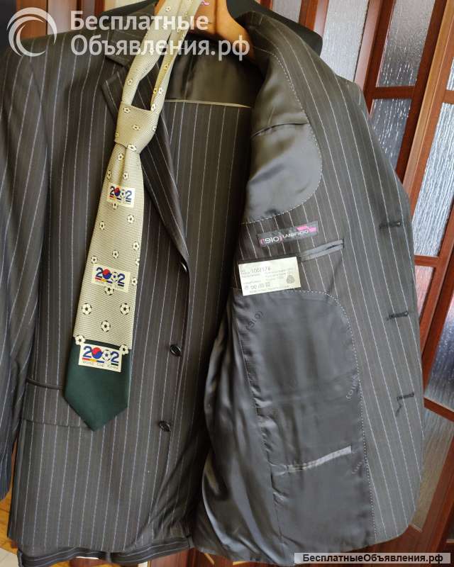 Мужские костюмы