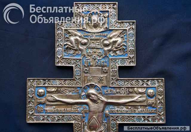 Cтарообрядческий киотный крест с полихромными перегородчатыми эмалями. Россия, Москва, XIХ век.