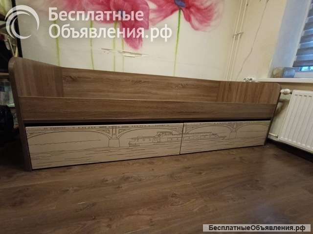 Кровать подростковая