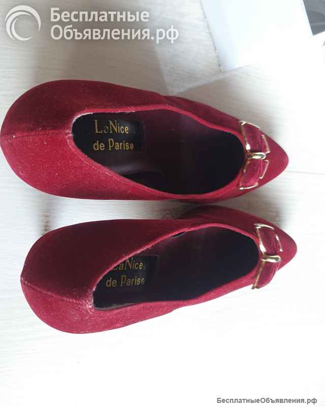 Туфли женские PODIO р.38 красные замшевые