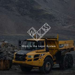 Водитель самосвала