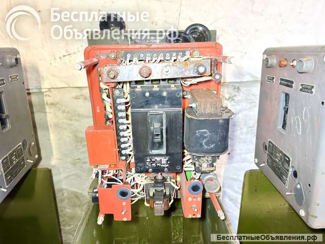 Трансформатор с автоматической защитой и блоком розеток 380/220В-24/12В