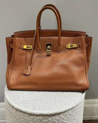 Модель 1999г ждали год документы все прилагается