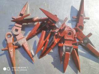 Палец на косилку