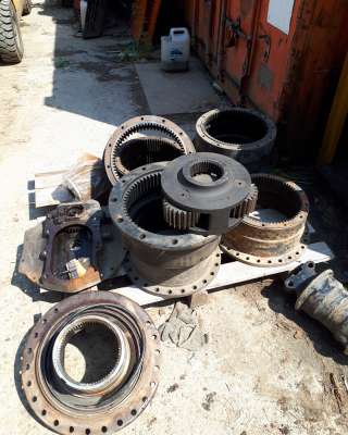 Корпус редуктора поворота Hitachi 1022463