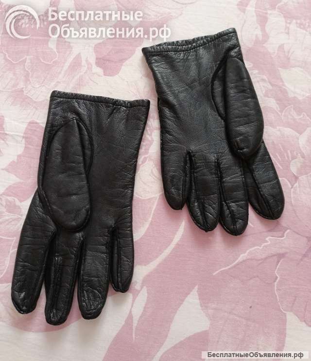 Перчатки кожаные, состояние - не носил. Размер 21-11 (23,5 см. на 10,5 см.)