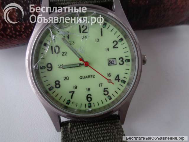 Наручные мужские кварцевые часы на запчасти