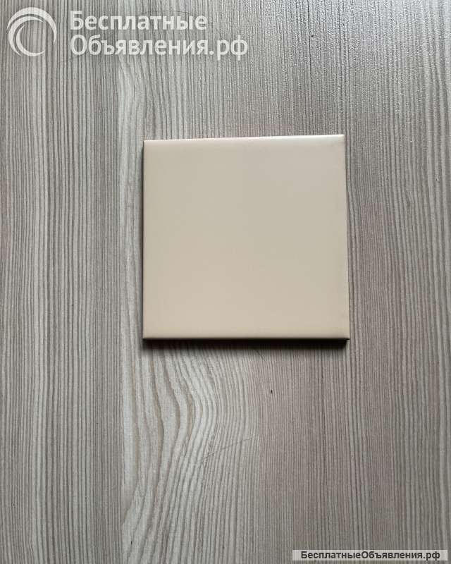 Кафельную плитку 10х10 см.-40 шт.