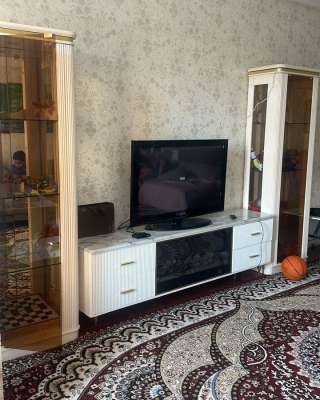 Сдаю 4-комнатную квартиру, Боконбаева / Исанова, бп