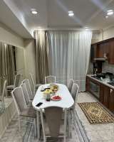 Сдаю 4-комнатную квартиру, Боконбаева / Исанова, бп