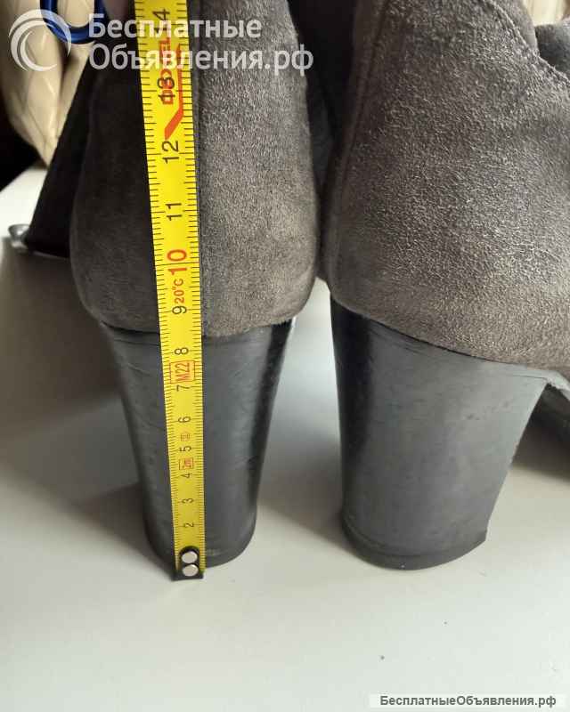 Сапоги Chanel p37