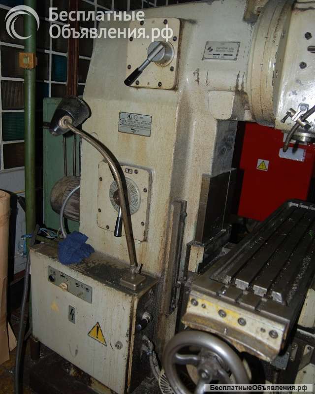 Вертикально-фрезерный станок 6Р11 1981 г.в.