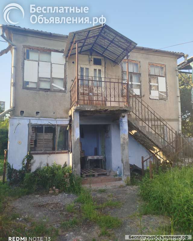 Двухэтажный дом в сухуме