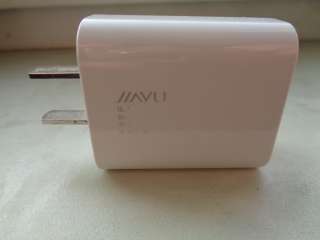 Зарядник для мобильного с английской вилкой