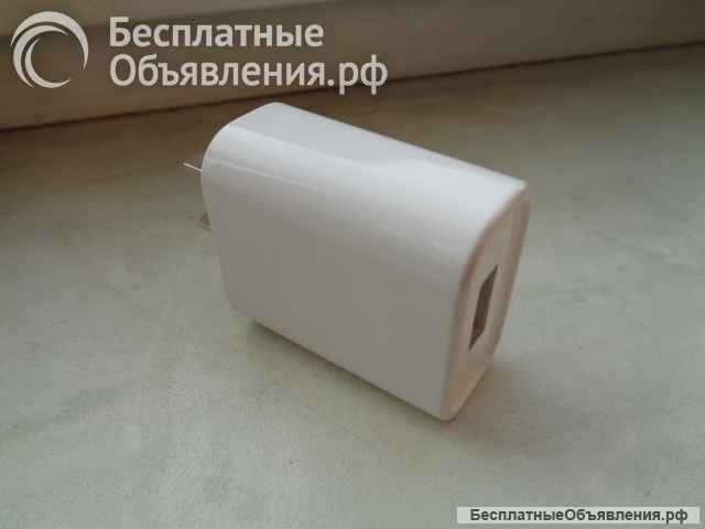 Зарядник для мобильного с английской вилкой