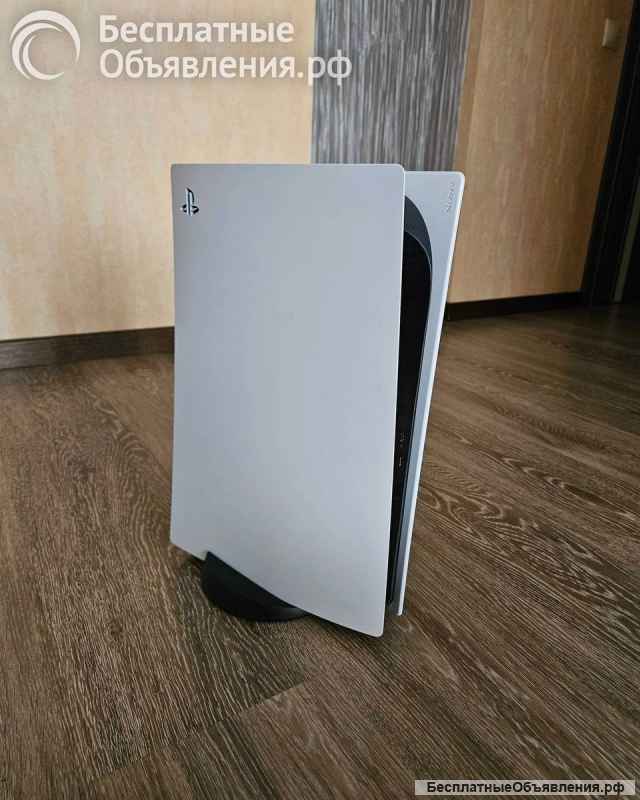 PS5, оригинальные аксессуары в комплекте