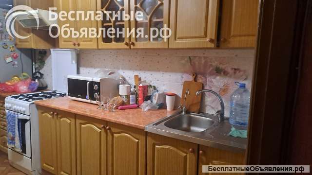 Кухня б/у 2,6 м цвет ольха