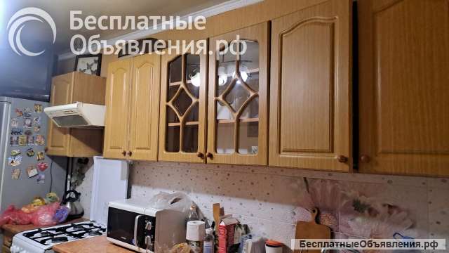 Кухня б/у 2,6 м цвет ольха