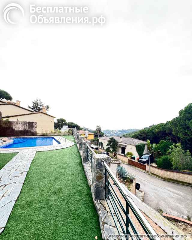 Эксклюзивная вилла на побережье Испании с панорамным видом на море