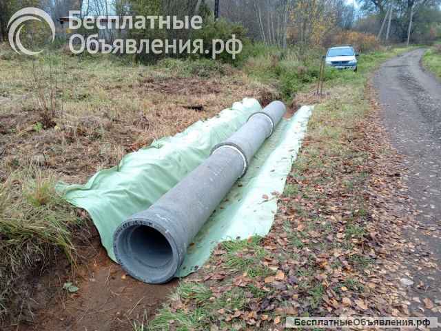 Заезд на участок через канаву, площадка под автомобиль
