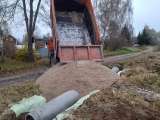 Заезд на участок через канаву, площадка под автомобиль