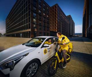 Курьер Яндекса