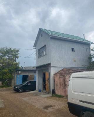 Гараж-студия в Севастополе (Хрусталева)