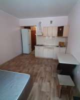 Квартиру-студию ул.Светлая, 11