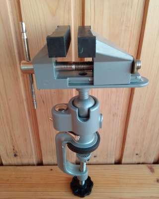 Тиски поворотные настольные TOP TOOLS