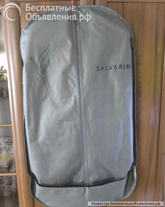 Приталенный костюм-тройка на подростка