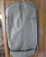 Приталенный костюм-тройка на подростка