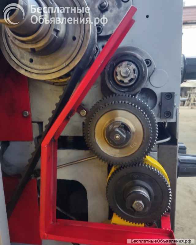 Универсальный токарно-винторезный станок 16Б16