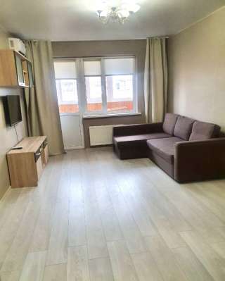 Сдаётся 1к. кв. 35м. студия улица Академика Фёдорова. Ремонт, необходимая мебель бытовая техника для