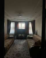 Просторная трешка с мебелью в центре города