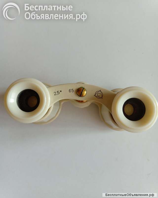 Бинокль театральный