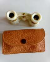 Бинокль театральный