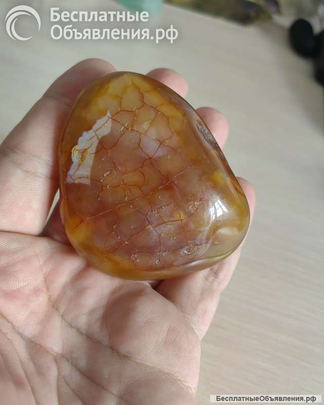 Агат крупный