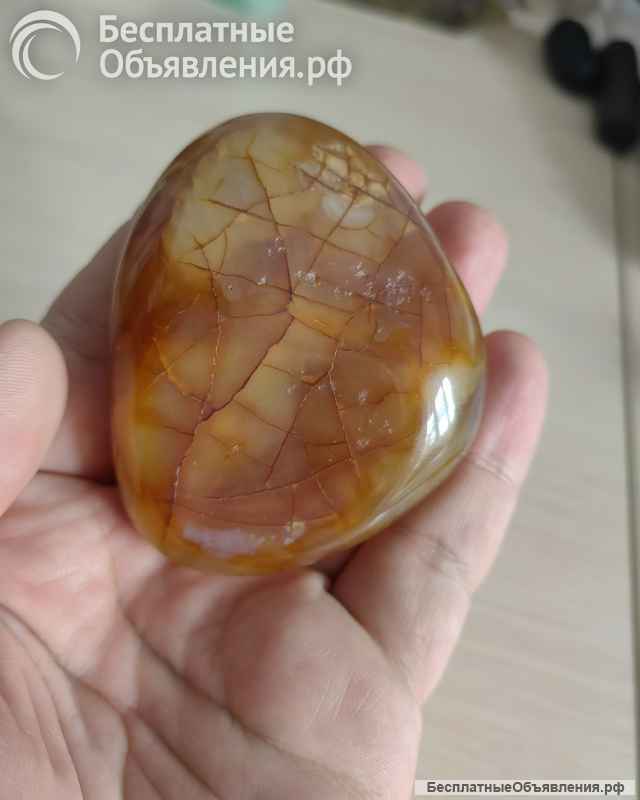 Агат крупный