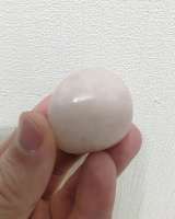 Розовый кварц галтовка