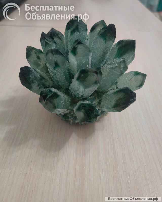 Друзы кварца натуральные в ассортименте