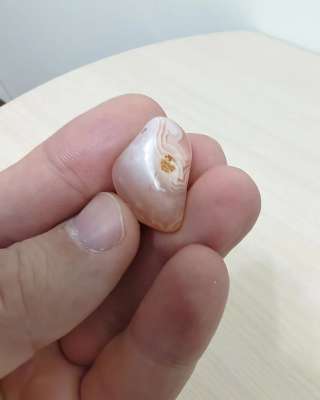 Природные экземпляры маленькой галтовки розового агата