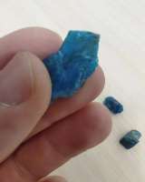 Апатиты природные образцы кусочки